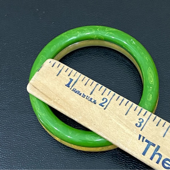 Vintage Green & Yellow Swirl Marbled Bakelite Bangle Bracelet Set - Picture 11 of 12